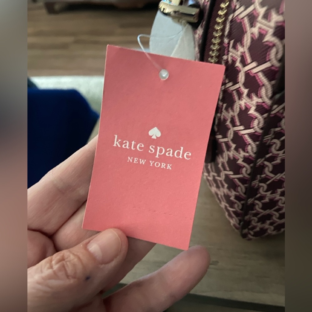 BRAND NEW: Kate Spade Burgundy, pink & cream patterned crossbody camera bag - Picture 2 of 12